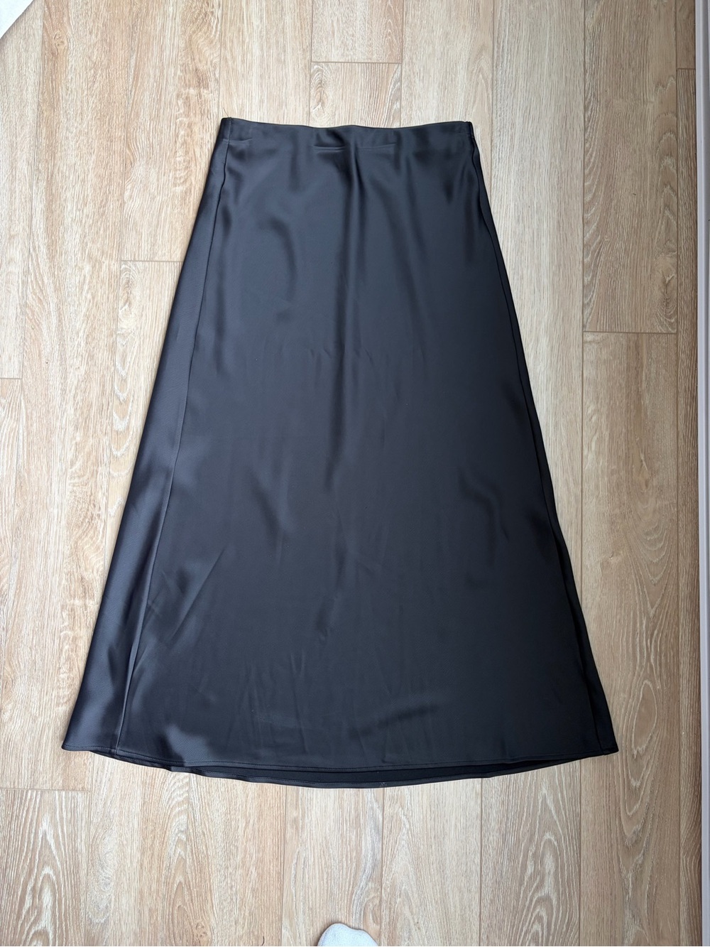 Dynamite Black A-Line Satin Skirt